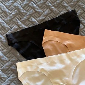 Seamless Victoria’s Secret Bikinis - Small